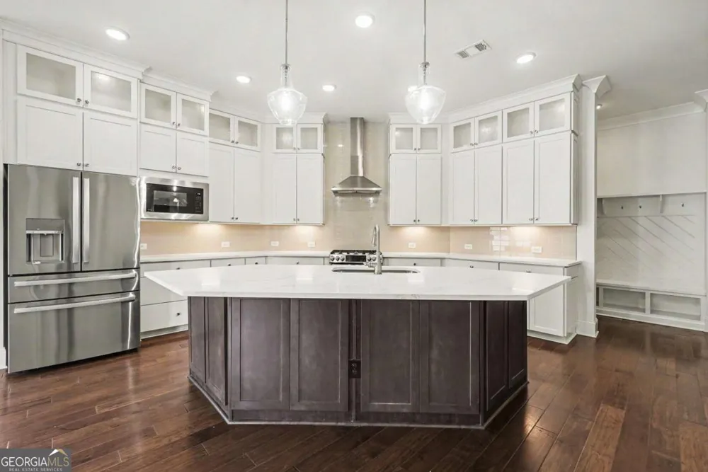 105 Sheridan DR Woodstock, GA 30189