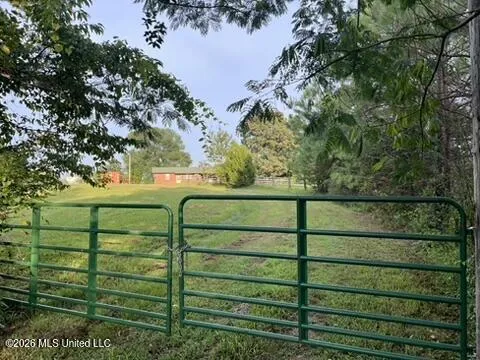 873 Glass Road Michigan City, MS 38647