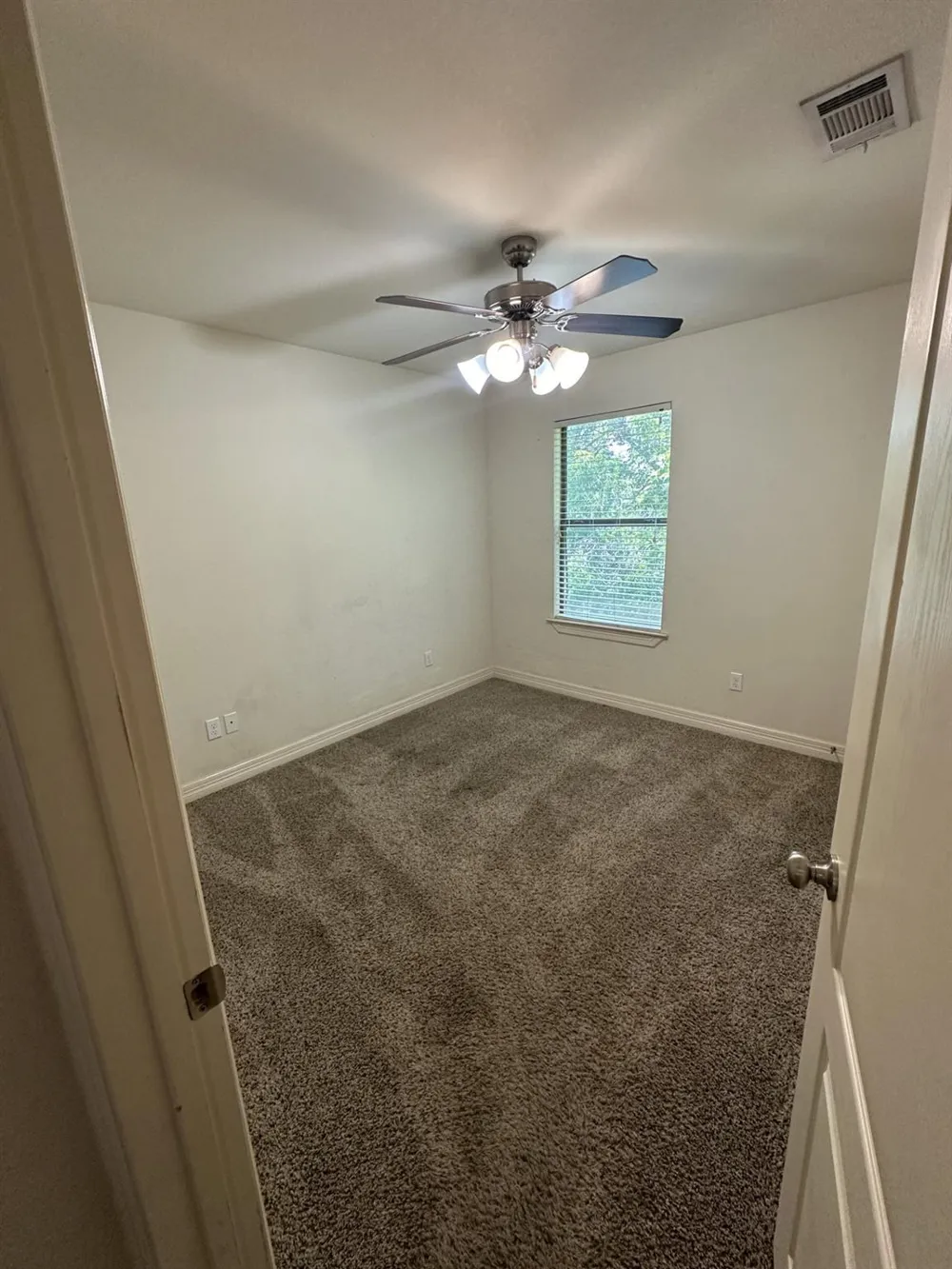 210 S Tesch Bellville, TX 77418