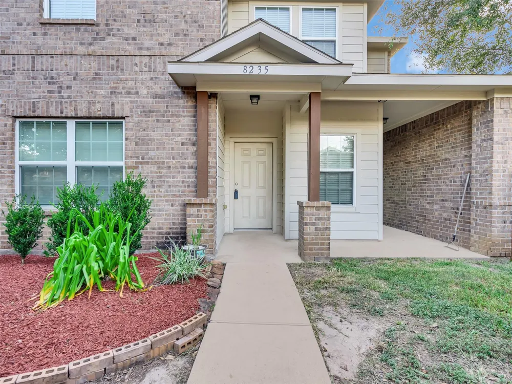 8235 Gran Villa Drive Cypress, TX 77433