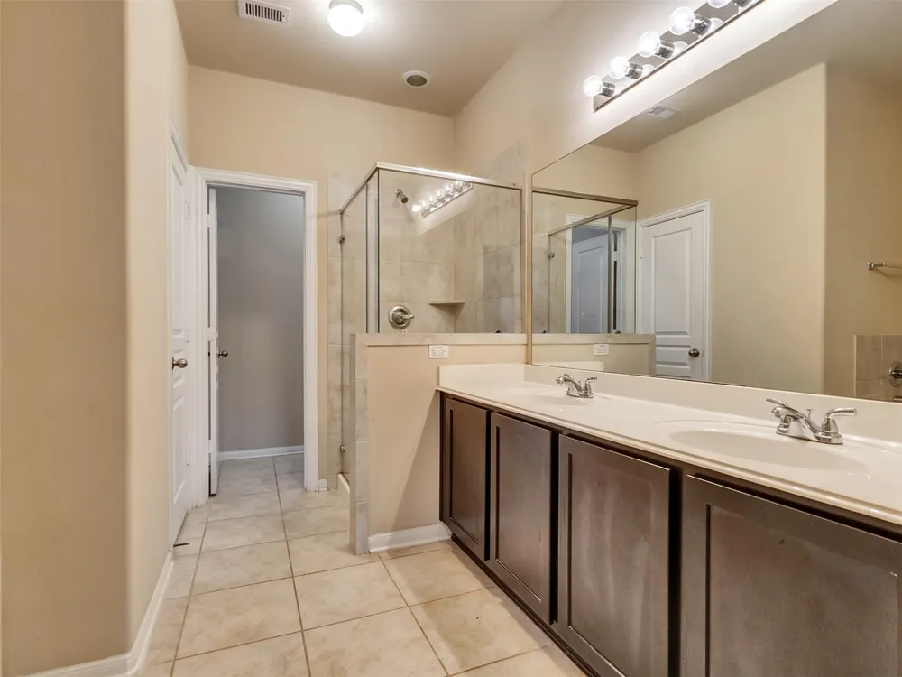 8235 Gran Villa Drive Cypress, TX 77433