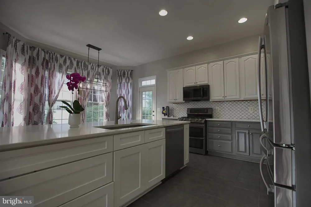 43314 FULLERTON STREET Ashburn, VA 20147