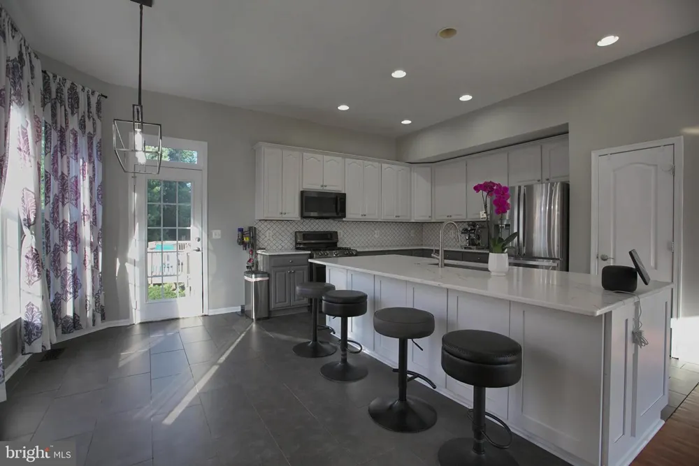43314 FULLERTON STREET Ashburn, VA 20147