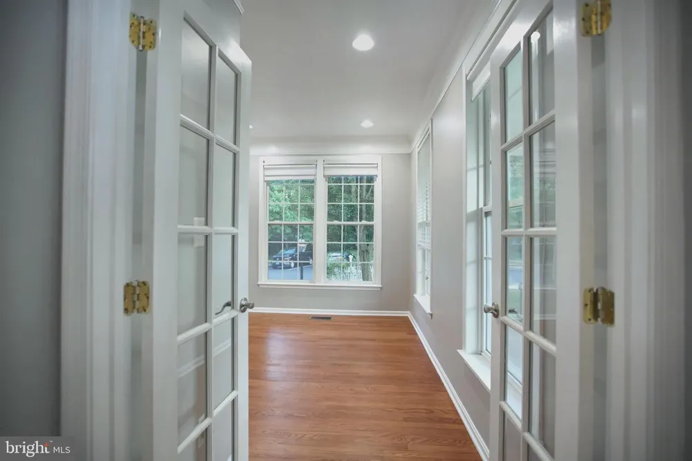 43314 FULLERTON STREET Ashburn, VA 20147