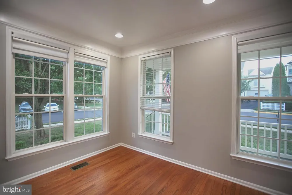 43314 FULLERTON STREET Ashburn, VA 20147