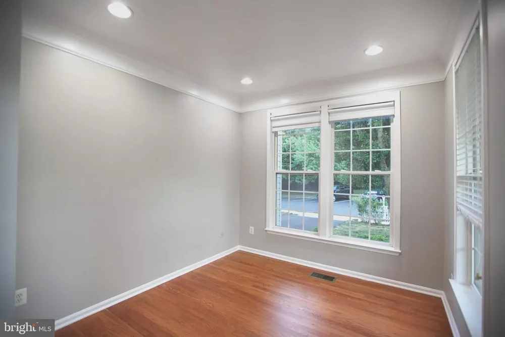 43314 FULLERTON STREET Ashburn, VA 20147