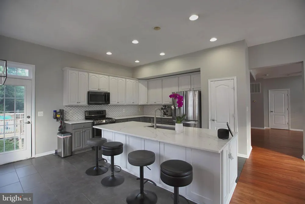 43314 FULLERTON STREET Ashburn, VA 20147