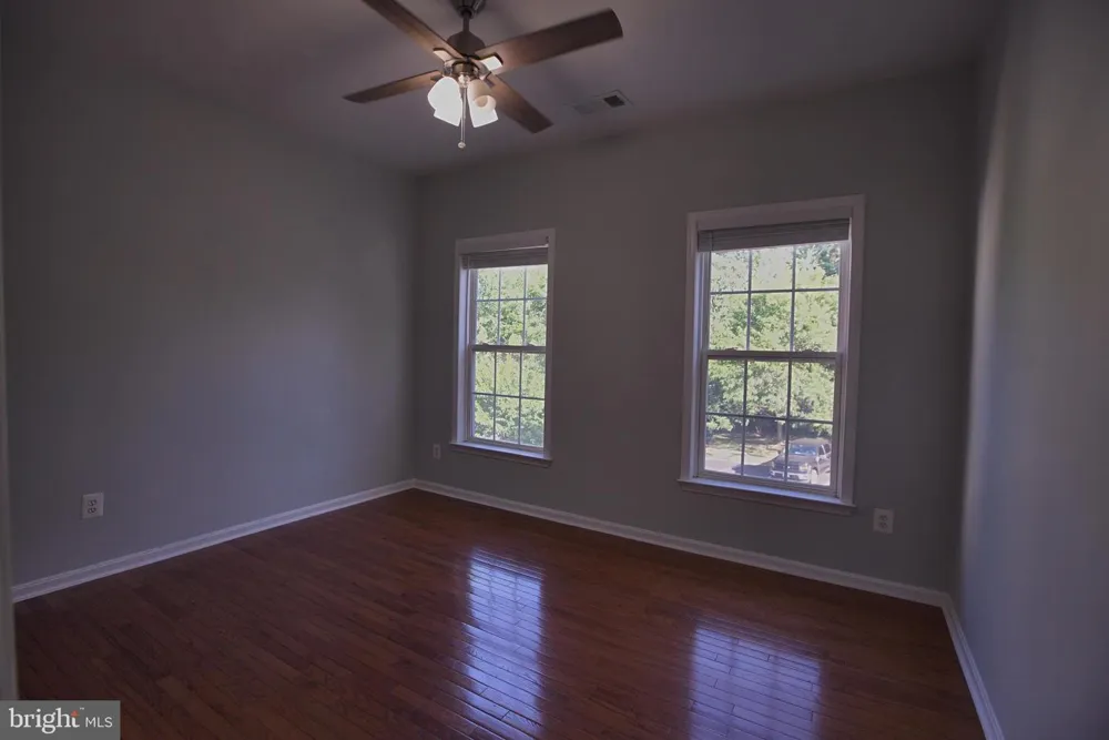43314 FULLERTON STREET Ashburn, VA 20147