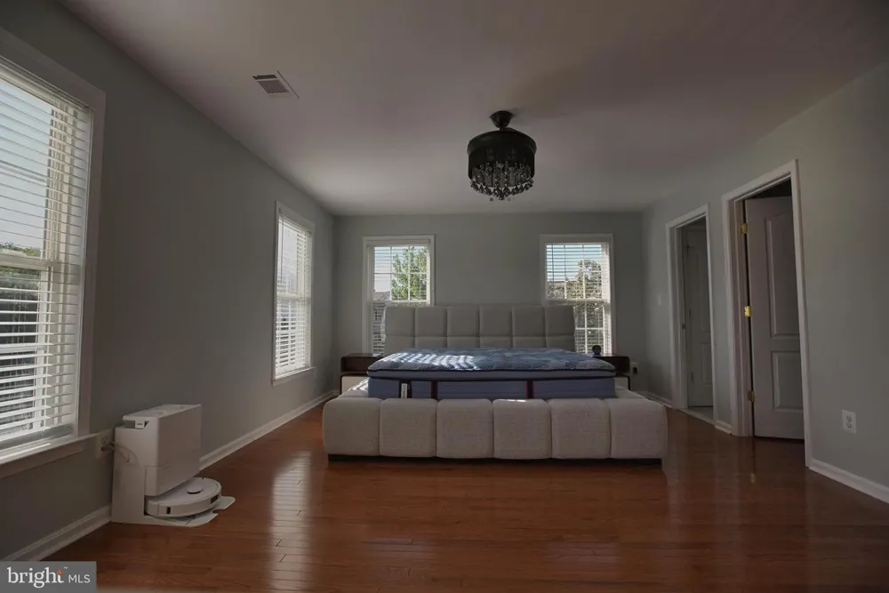 43314 FULLERTON STREET Ashburn, VA 20147
