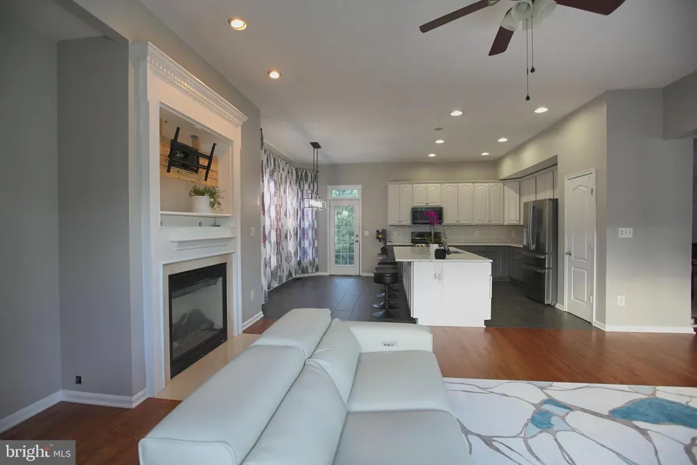 43314 FULLERTON STREET Ashburn, VA 20147
