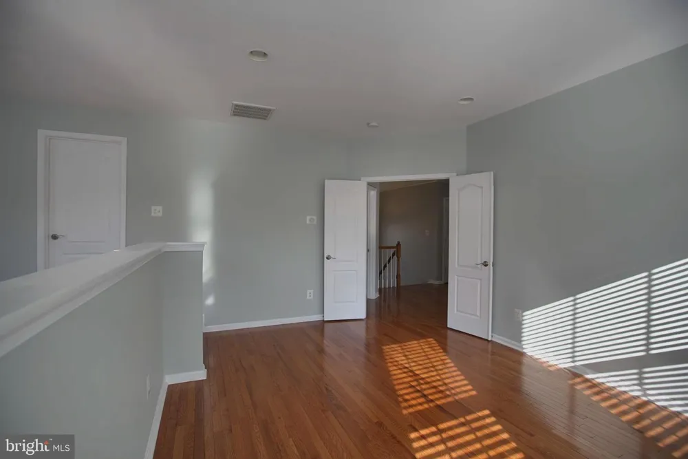 43314 FULLERTON STREET Ashburn, VA 20147
