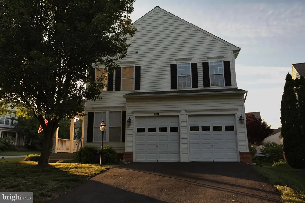 43314 FULLERTON STREET Ashburn, VA 20147