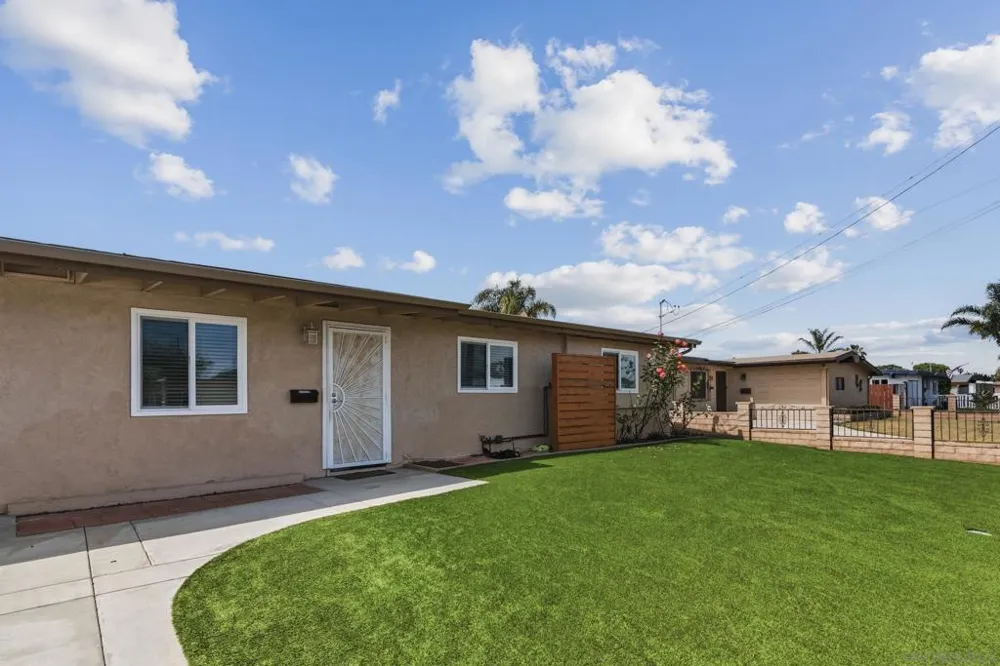1127 Hemlock Ave Imperial Beach, CA 91932