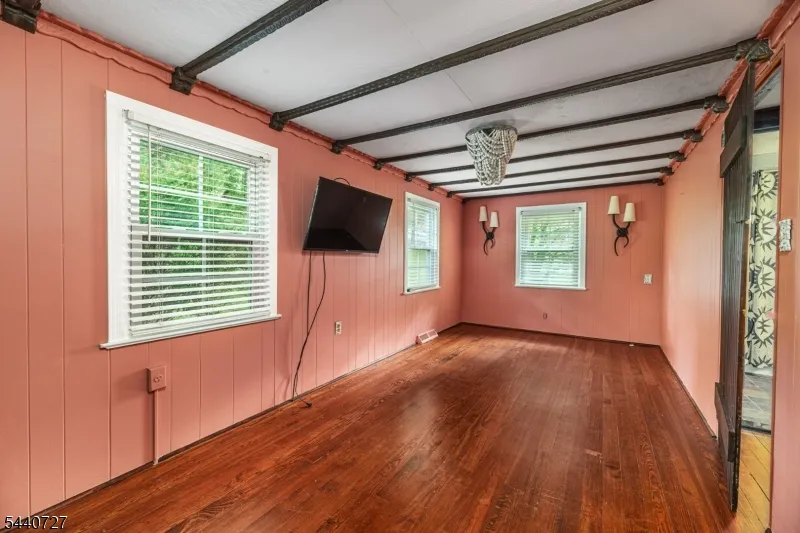 78 Woodlawn Rd Sparta, NJ 07871