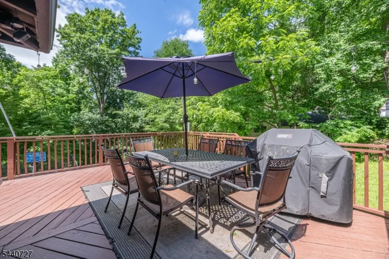 78 Woodlawn Rd Sparta, NJ 07871