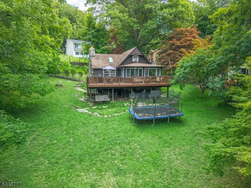 78 Woodlawn Rd Sparta, NJ 07871