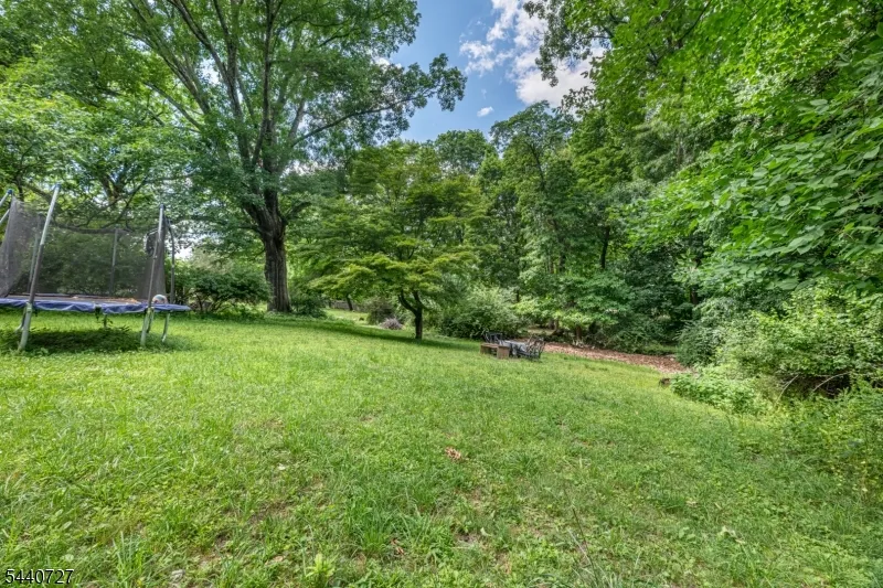 78 Woodlawn Rd Sparta, NJ 07871