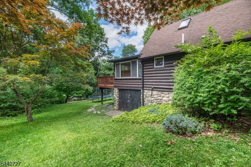 78 Woodlawn Rd Sparta, NJ 07871