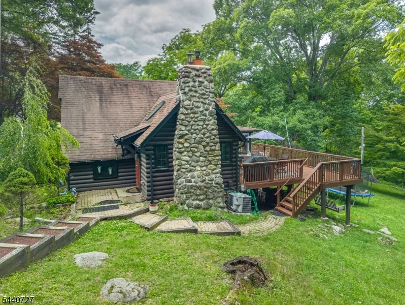 78 Woodlawn Rd Sparta, NJ 07871