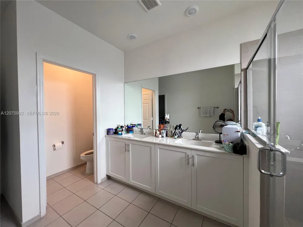 Address Not Shown Davie, FL 33314