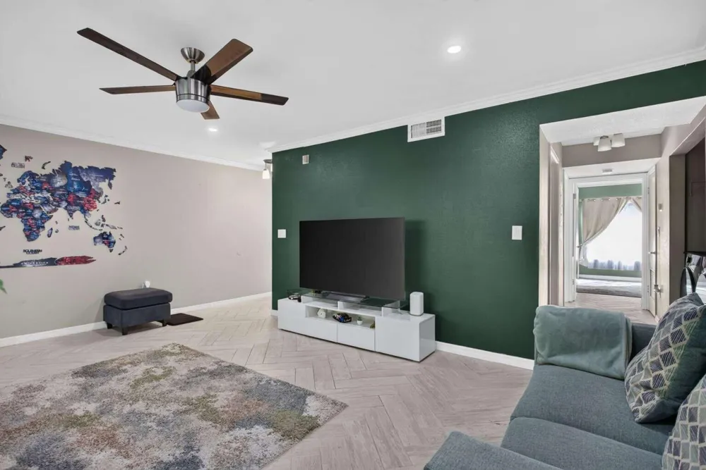 2300 NW 33RD STREET #904 Oakland Park, FL 33309