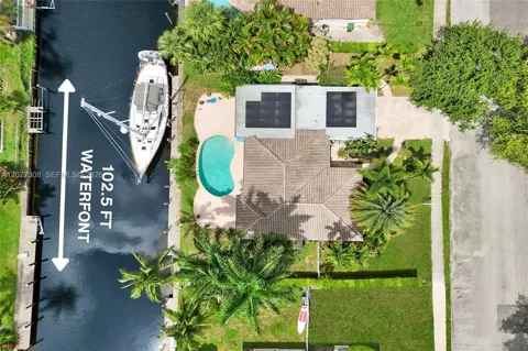 1312 Tangelo Isle