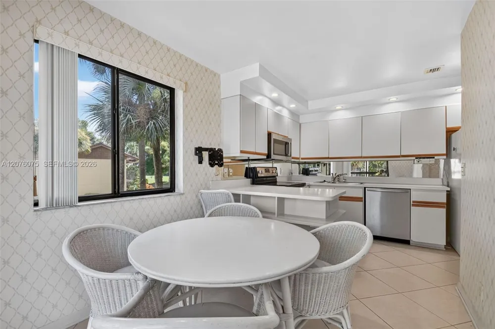 5310 S Fountains Dr S #217 Lake Worth, FL 33467