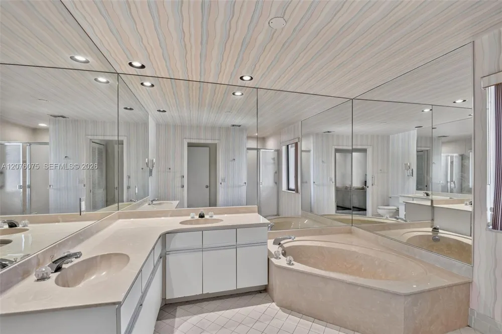 5310 S Fountains Dr S #217 Lake Worth, FL 33467