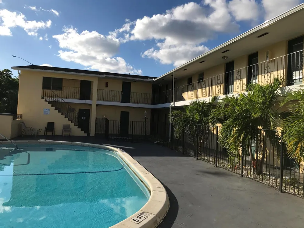 2285 NE 172nd Street #12 North Miami Beach, FL 33160