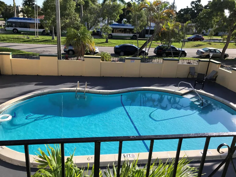 2285 NE 172nd Street #12 North Miami Beach, FL 33160