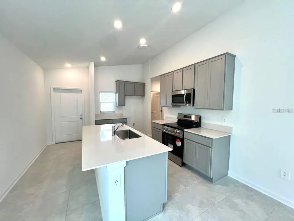 3978 AMBROSE AVENUE Kissimmee, FL 34746