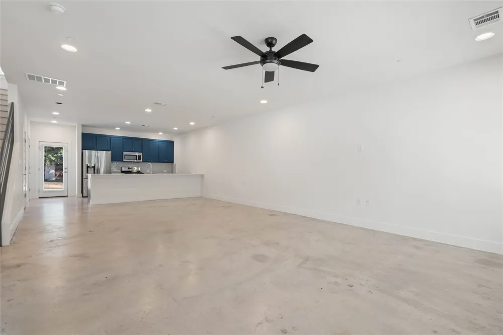 1121 Walton Lane #B Austin, TX 78721