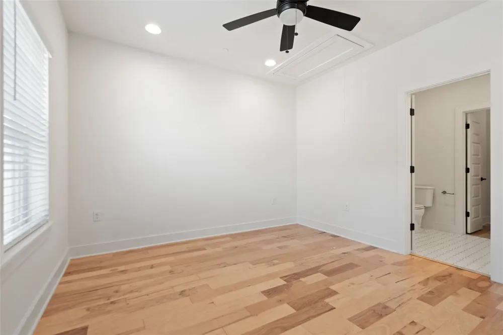 1121 Walton Lane #B Austin, TX 78721