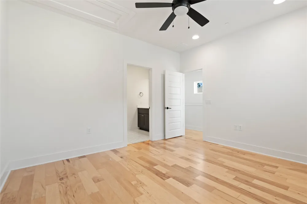 1121 Walton Lane #B Austin, TX 78721
