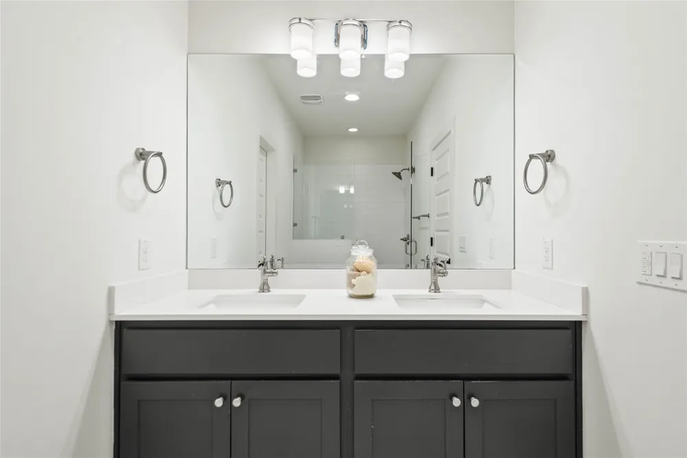 1121 Walton Lane #B Austin, TX 78721