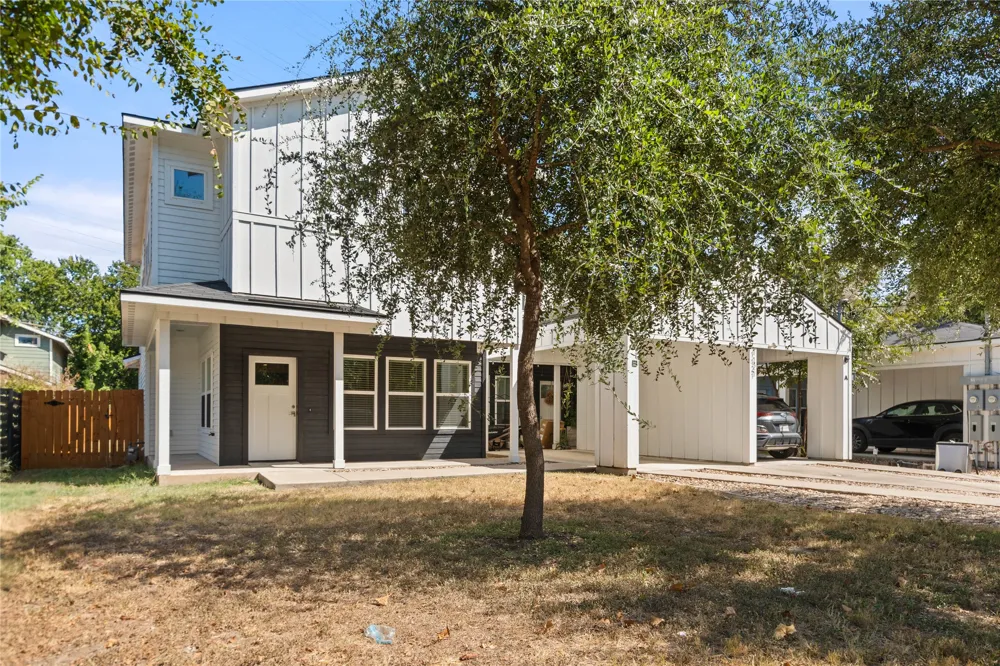 1121 Walton Lane #B Austin, TX 78721
