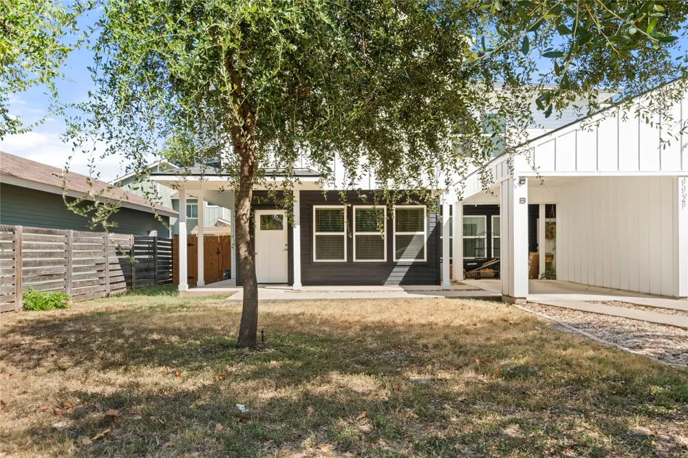 1121 Walton Lane #B Austin, TX 78721
