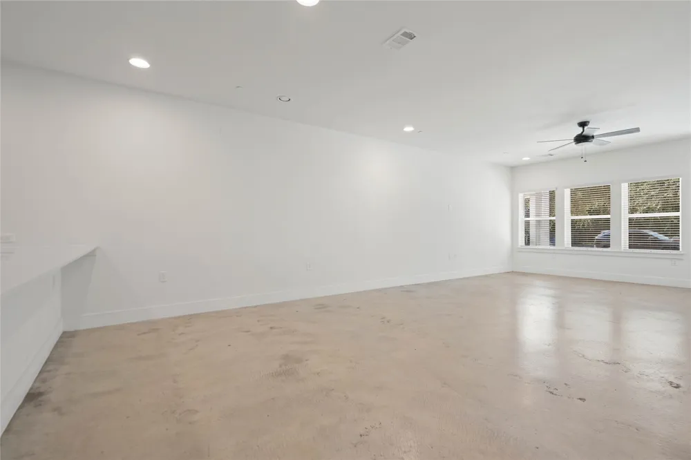 1121 Walton Lane #B Austin, TX 78721