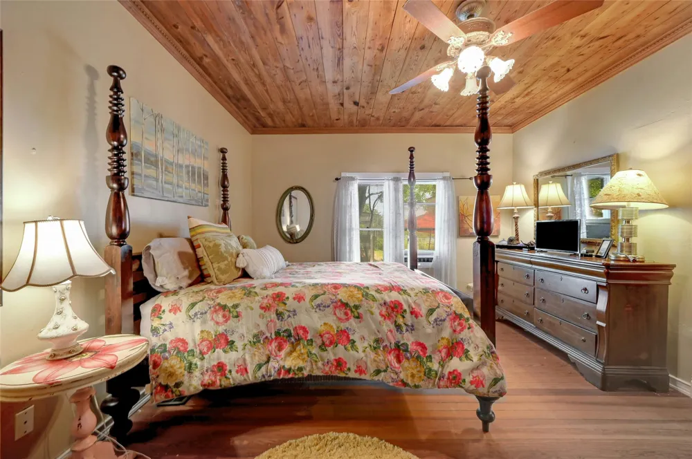 23351 Fm 150 W Driftwood, TX 78619
