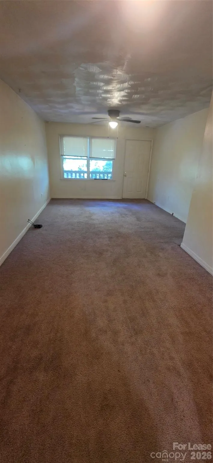 1075 7th Avenue NW Hickory, NC 28601