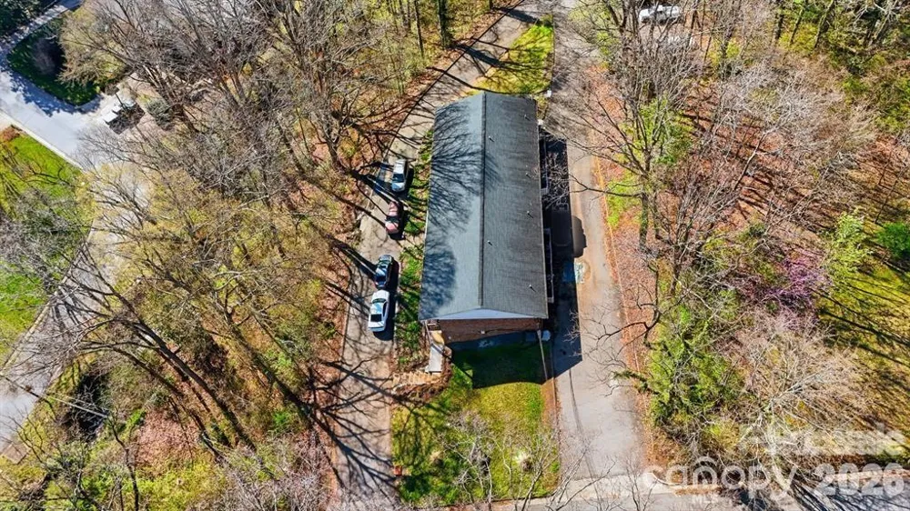 1075 7th Avenue NW Hickory, NC 28601