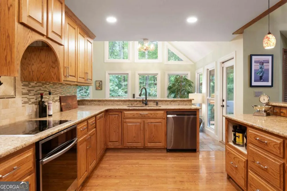 6660 Victory DR Acworth, GA 30102