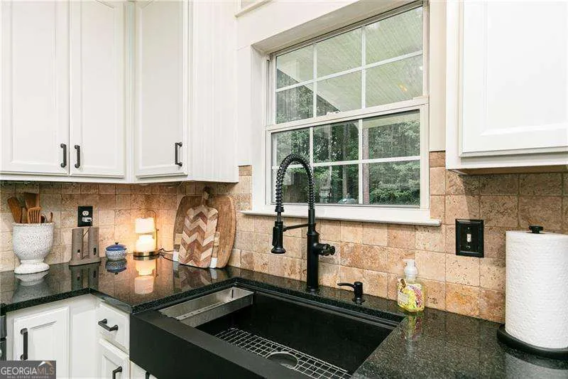 18 Creek Branch CT Acworth, GA 30101