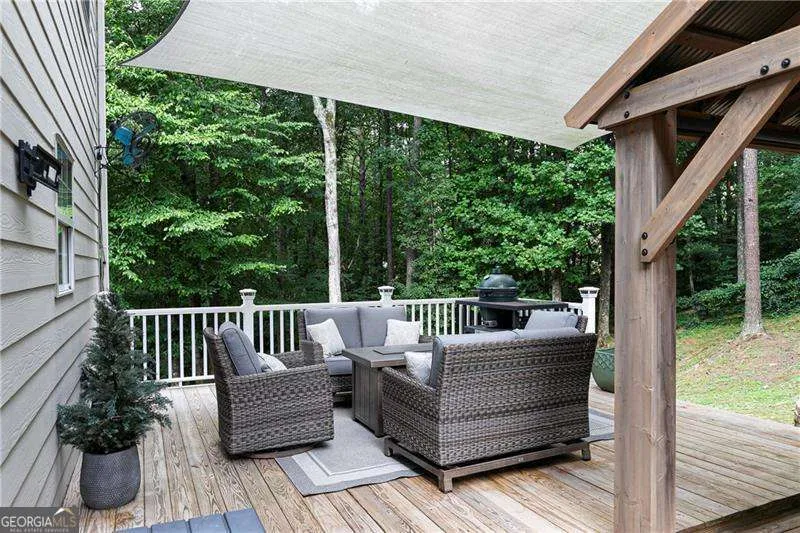 18 Creek Branch CT Acworth, GA 30101