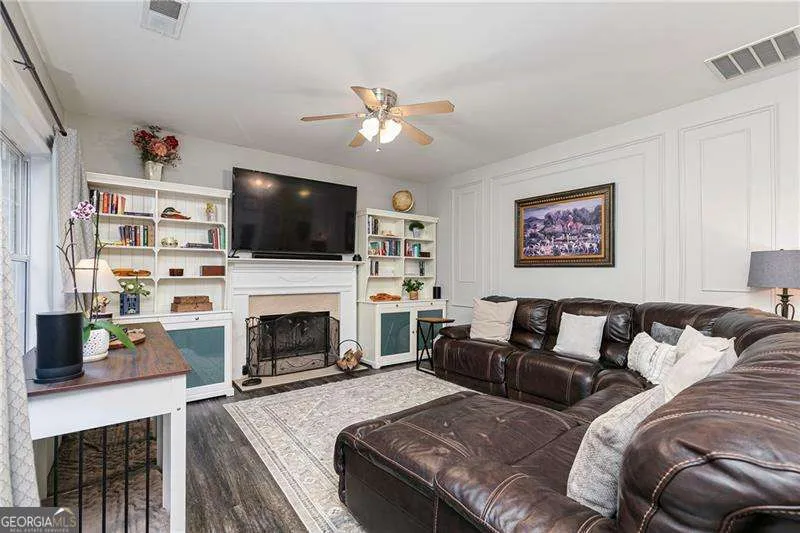 18 Creek Branch CT Acworth, GA 30101