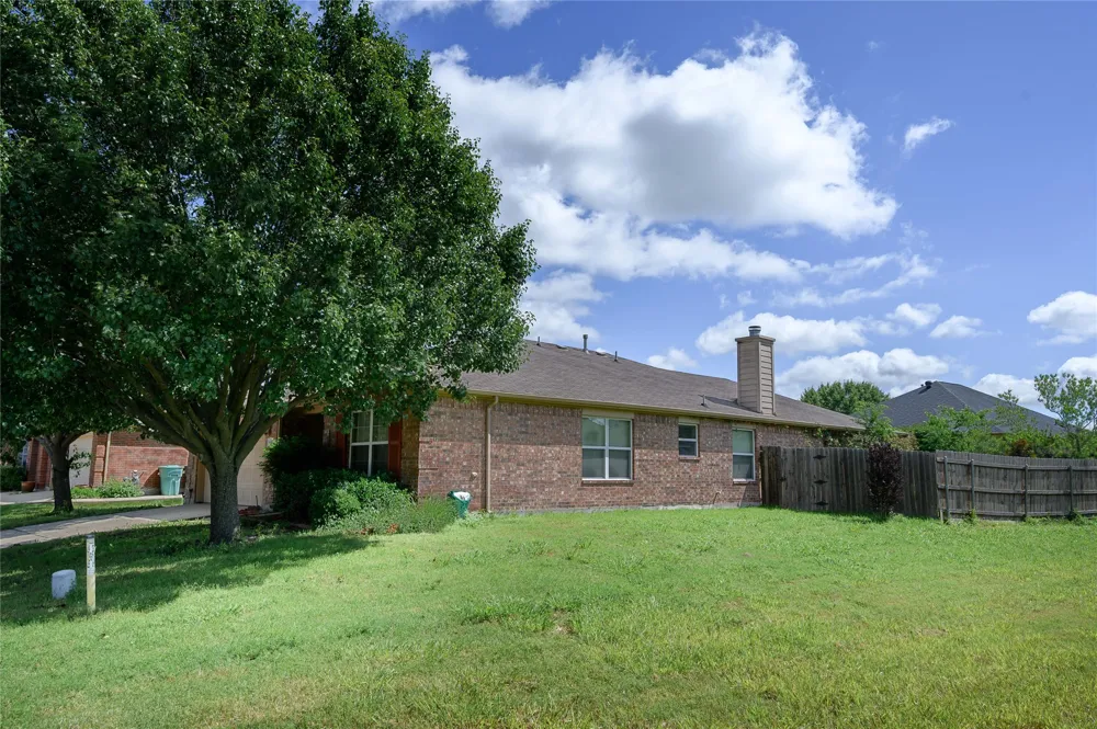 1443 Teal Sherman, TX 75092