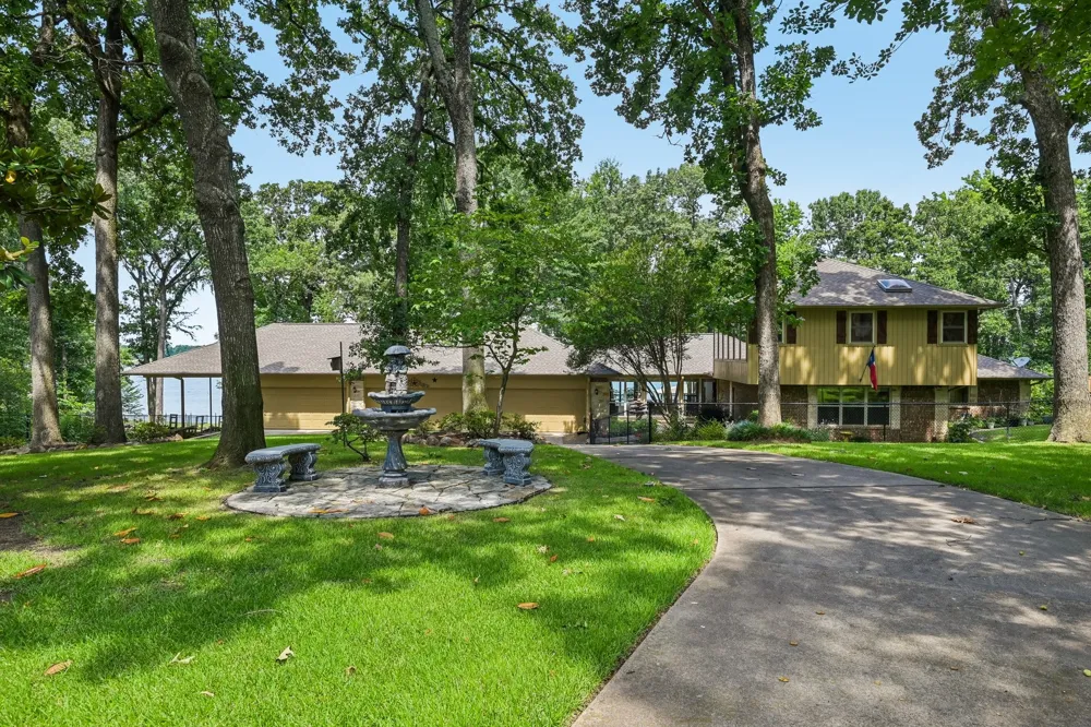 352 County Road 1299 Yantis, TX 75497