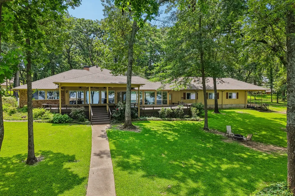 352 County Road 1299 Yantis, TX 75497