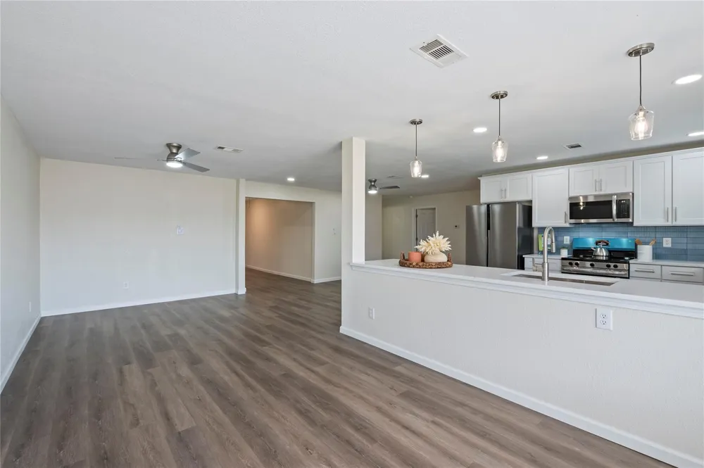2324 Logan Street Texas City, TX 77590
