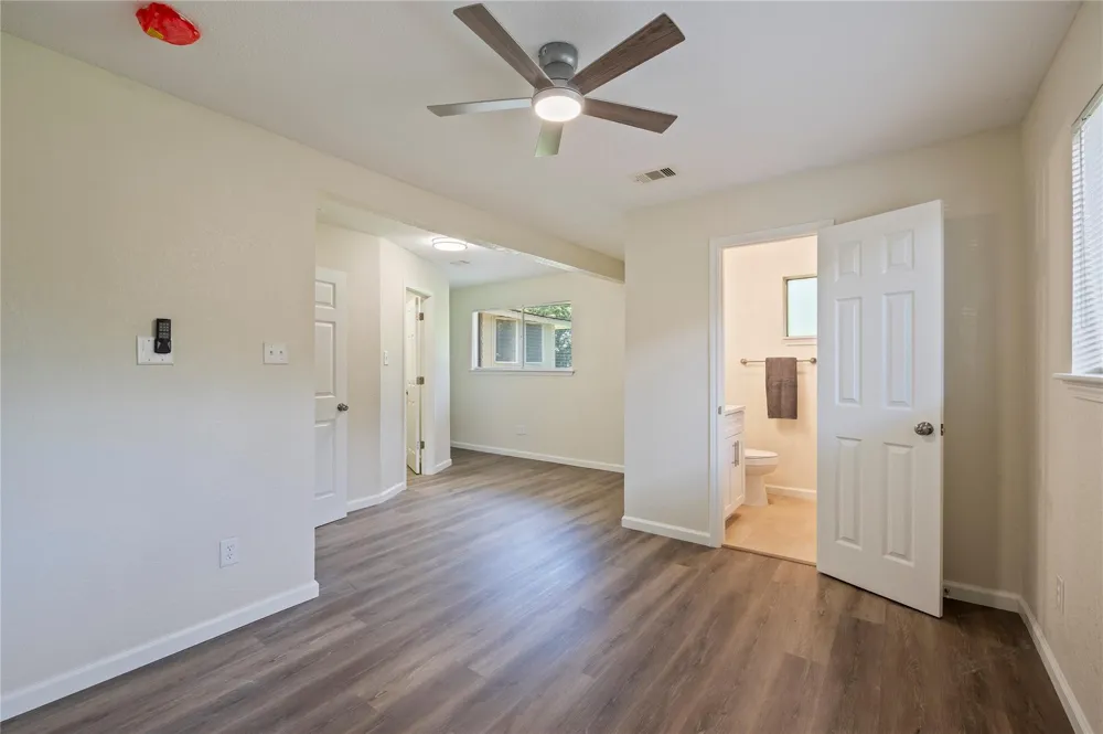 2324 Logan Street Texas City, TX 77590